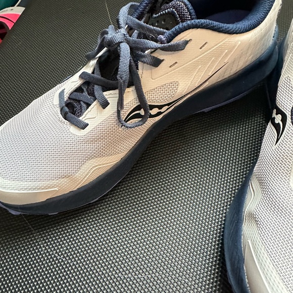 Saucony Blue and White Running Shoes - Picture 9 of 9